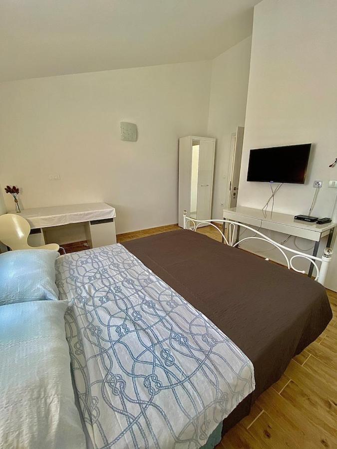 Apartments Eden Šišan Exteriér fotografie