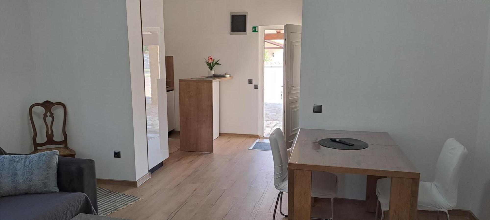 Apartments Eden Šišan Pokoj fotografie